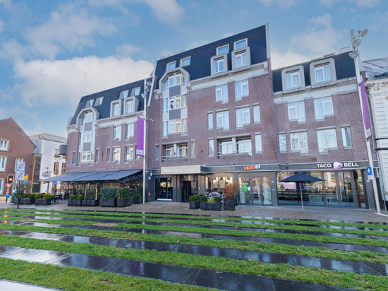 蒂尔堡中心美居酒店