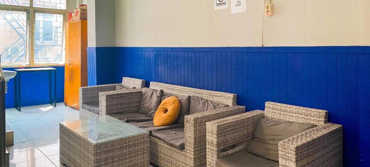 红多兹酒店-近巨港广场购物中心2号(RedDoorz Near Palembang Square Mall 2)图片