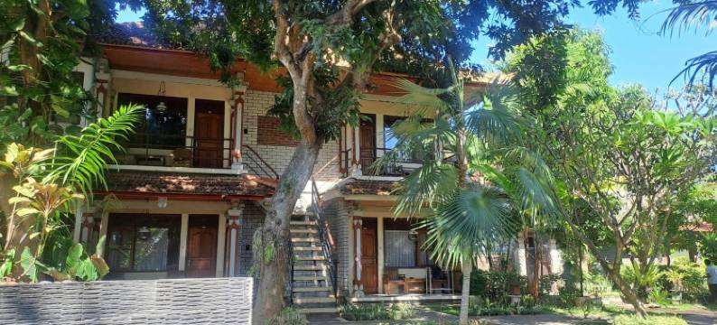 罗维纳海滩酒店(Lovina Beach Hotel)图片