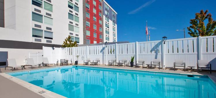里士满中城洲际智选假日酒店(Holiday Inn Express RICHMOND - MIDTOWN by IHG)图片