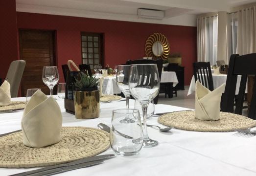 Inhambane Hotel Escola Hotel Overview