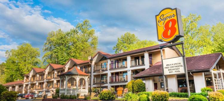 加特林堡市中心速8酒店及会议中心(Super 8 by Wyndham Downtown Gatlinburg at Convention Center)图片