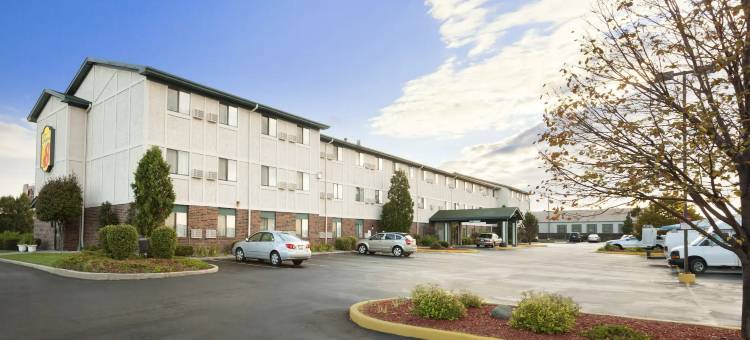 密尔沃基机场速8酒店(Super 8 by Wyndham Milwaukee Airport)图片