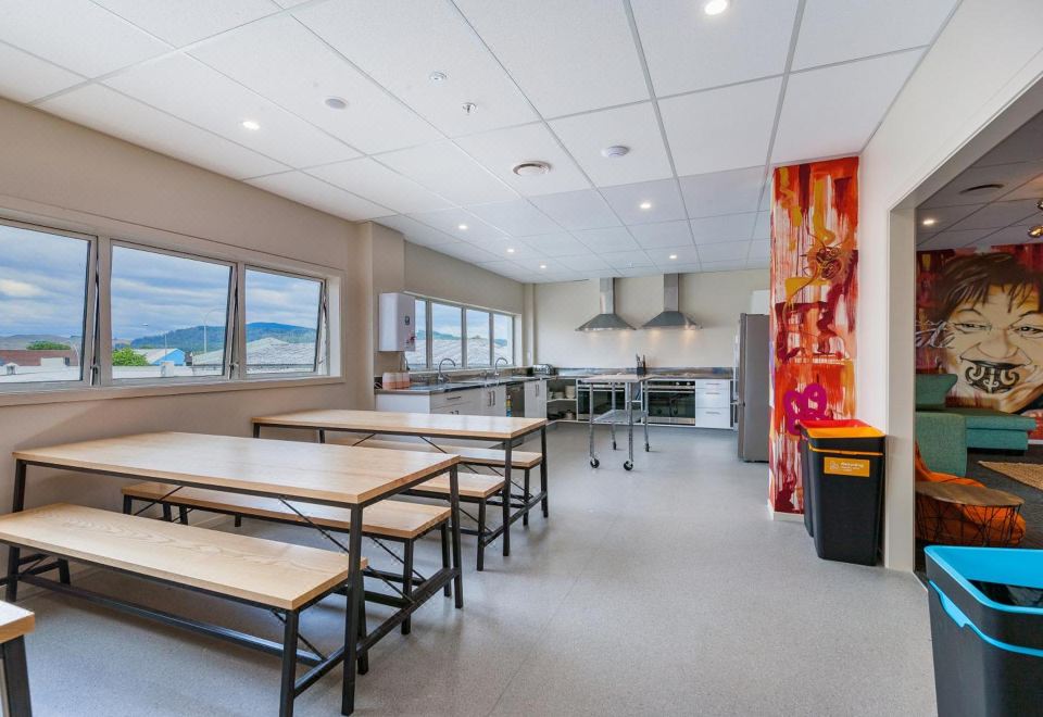 Rock Solid Backpackers RotoruaHotel Overview