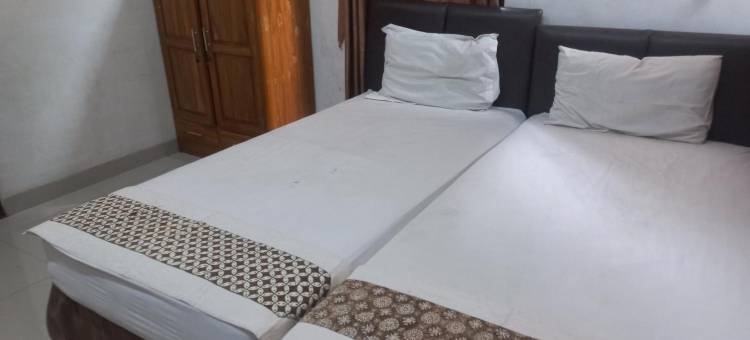 Capital O 93872 Natura宾馆伊斯兰教近普禾加多市中心广场(Capital O 93872 Natura Guest House Syariah Near Alun Alun Kota Purwokerto)图片