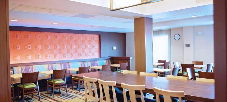 安克尼万枫套房酒店(Comfort Inn & Suites Ankeny - des Moines)图片