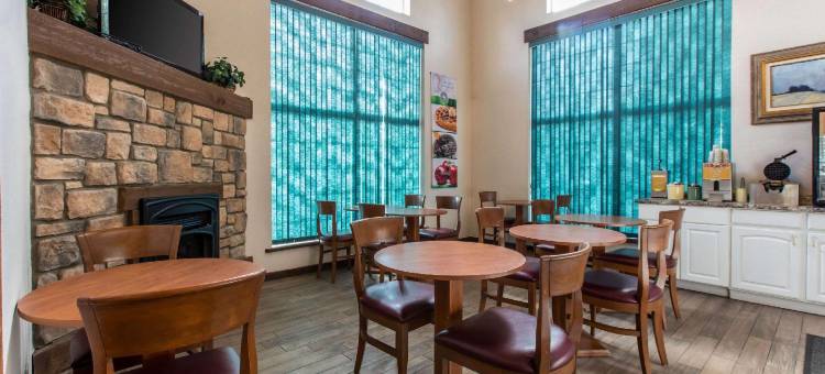 西尔弗索恩- 铜山品质酒店和套房(Quality Inn & Suites Silverthorne - Copper Mountain)图片