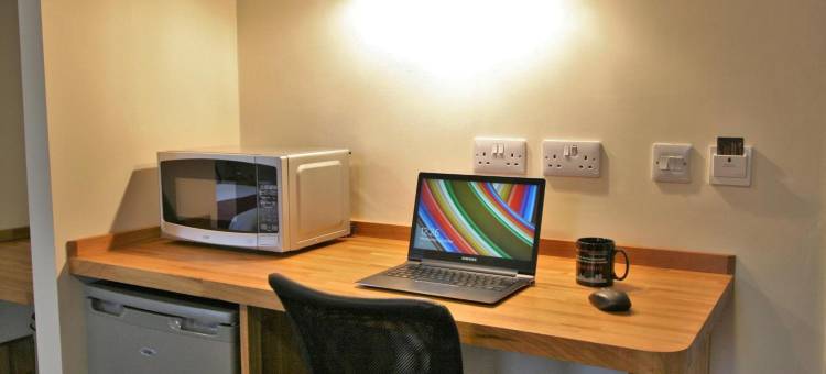 格劳斯特中心酒店(Central Hotel Gloucester by Roomsbooked)图片