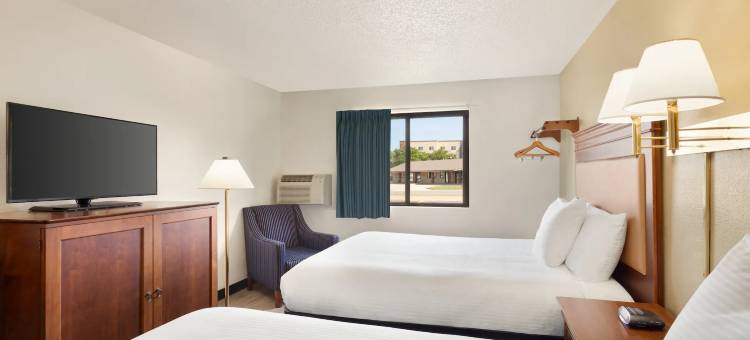 哈钦森呗盟酒店(Baymont by Wyndham Hutchinson)图片