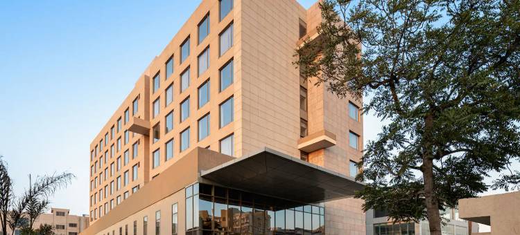 华美达安可温德姆比瓦迪花园广场(Ramada Encore By Wyndham Bhiwadi Phool Bagh Chowk)图片