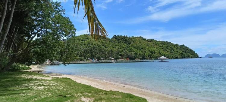 纳图斯海滩度假村(Natua's Beach Resort)图片