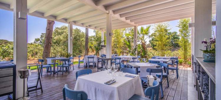 卡拉辛齐亚斯度假村(Cala Sinzias Resort)图片