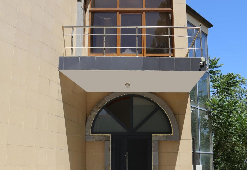 BeryozkaHotel Overview