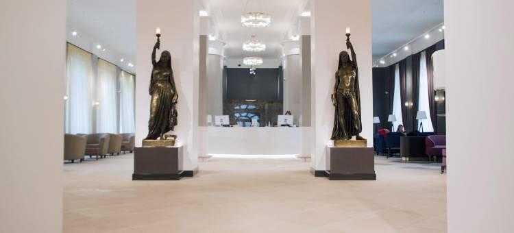 奥克提亚布瑞斯卡雅酒店(Oktiabrskaya Hotel)图片