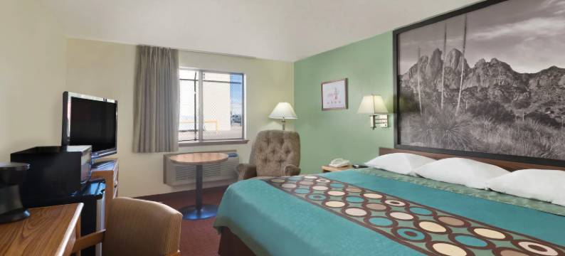 速8酒店-由温德姆管理-阿拉莫戈多/白沙(Super 8 by Wyndham Alamogordo/White Sands)图片