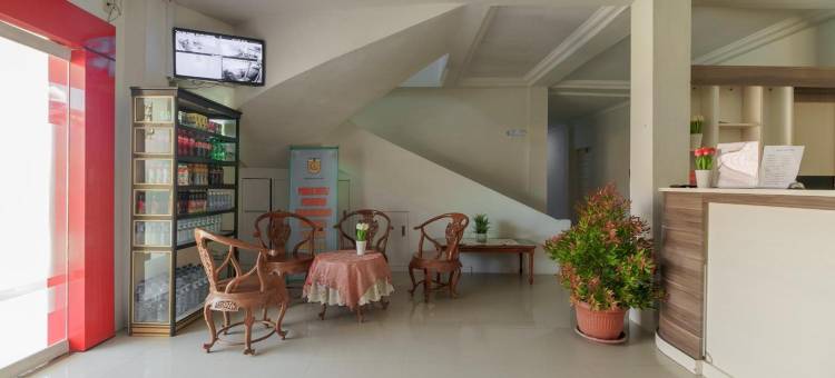 红多兹伊斯兰酒店-邦里玛尼亚卡马卡姆亚奇(RedDoorz Syariah @ Panglima Nyak Makam Aceh)图片