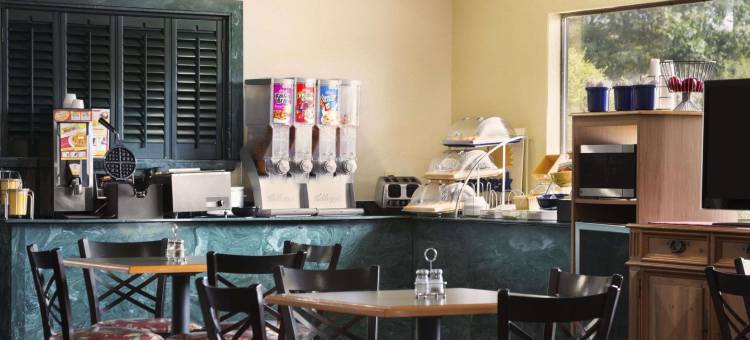 斯图加特温德姆戴斯套房酒店(Days Inn & Suites by Wyndham Stuttgart)图片