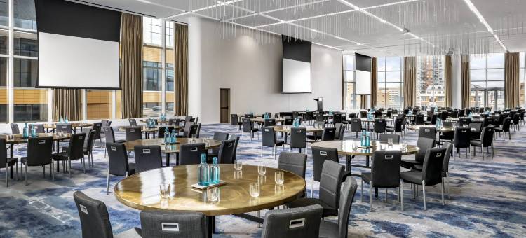 埃德蒙顿冰区JW万豪酒店(JW Marriott Edmonton Ice District)图片
