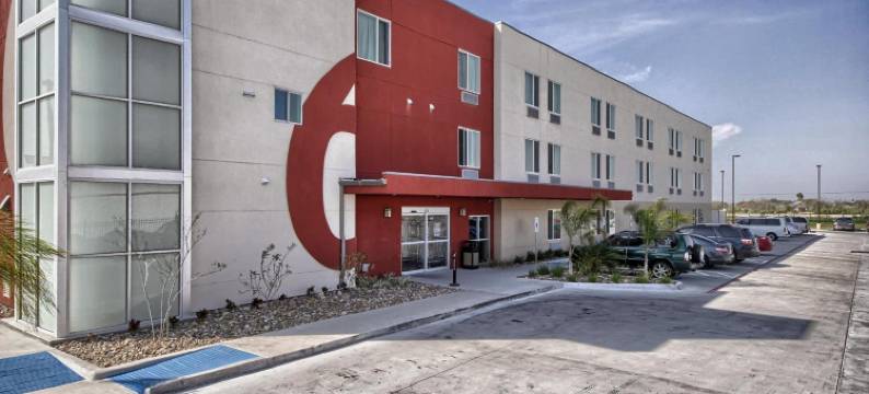 德克萨斯韦斯拉科 6 号汽车旅馆(Motel 6 Weslaco, TX)图片