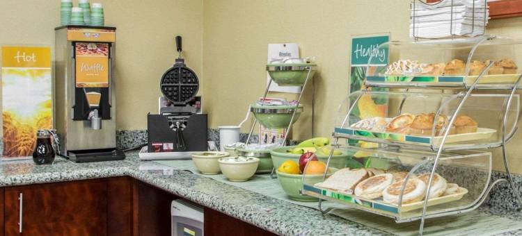 马什菲尔德美吟温德姆酒店(AmericInn by Wyndham Marshfield)图片