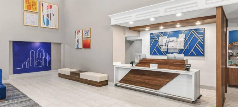 智选假日套房酒店布卢明顿市中心 - 正常(Holiday Inn Express & Suites BLOOMINGTON - NORMAL by IHG)图片