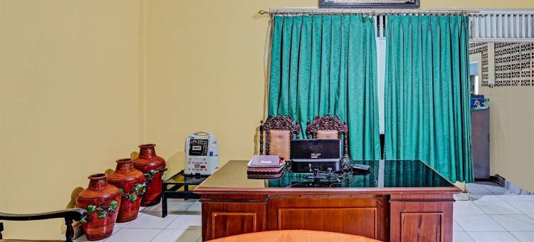 OYO 3205 朱比阿尔Mikial Ismi Kayuagung旅馆(OYO 3205 Penginapan Mikial Ismi Kayuagung Syariah)图片