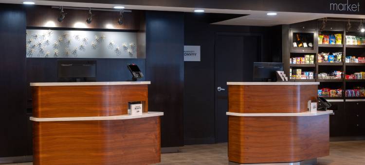 伯灵顿威利斯顿万怡酒店(Courtyard Burlington Williston)图片