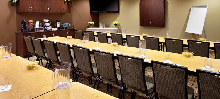 麦客达套房酒店- 特瑞阿德尔福亚(Microtel Inn & Suites by Wyndham Wheeling at the Highlands)图片