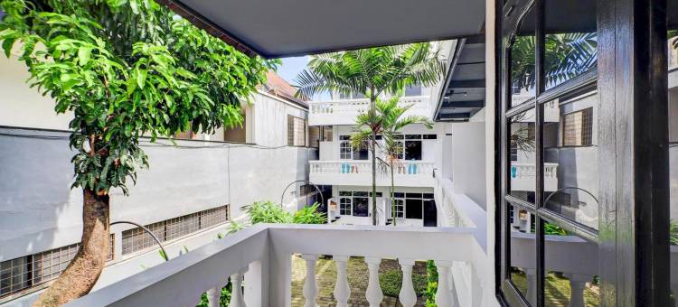 O系列-巴德玛路近雷吉安海滩(Collection O at Jalan Padma near Legian Beach)图片