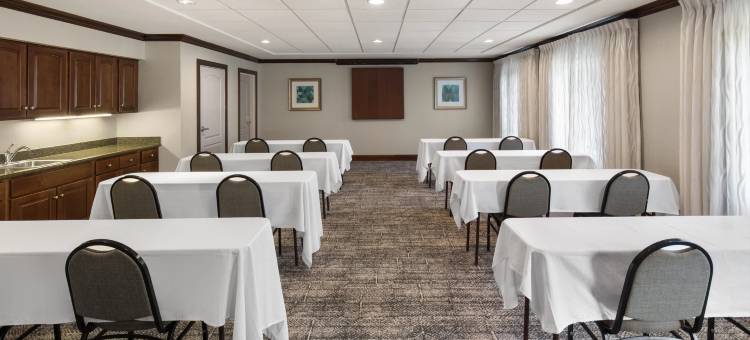 Staybridge Suites 印第安纳波利斯的卡梅尔(Staybridge Suites INDIANAPOLIS-CARMEL by IHG)图片