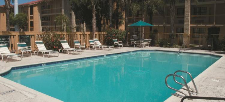 贝克斯菲尔德南拉昆塔温德姆酒店(La Quinta Inn by Wyndham Bakersfield South)图片