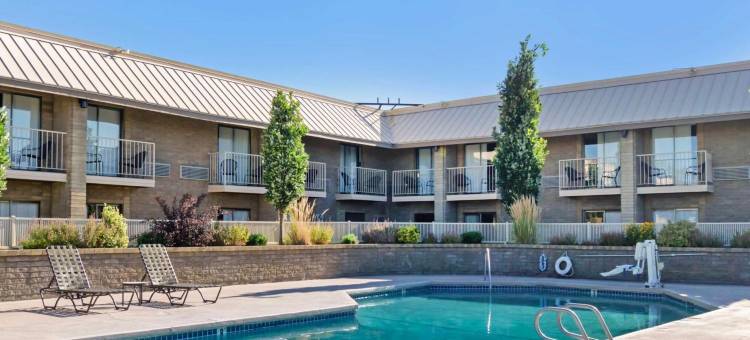 阿潭努贝斯特韦斯特优质酒店(Best Western Plus Ahtanum Inn)图片