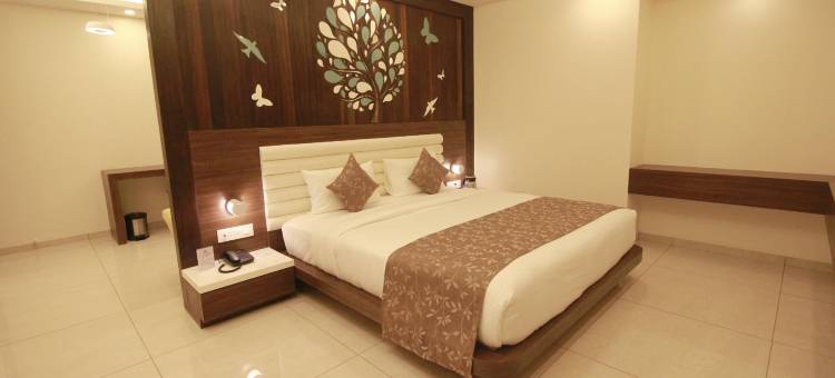 殿下大酒店(The Grand Highness)图片