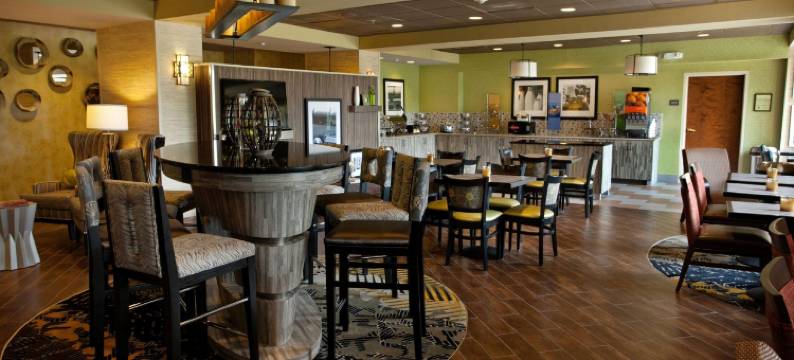 希尔顿欢朋酒店-卡罗尔顿(Hampton Inn Carrollton)图片