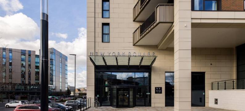 由查尔斯·霍普管理的利兹中心(Charles Hope Leeds)图片