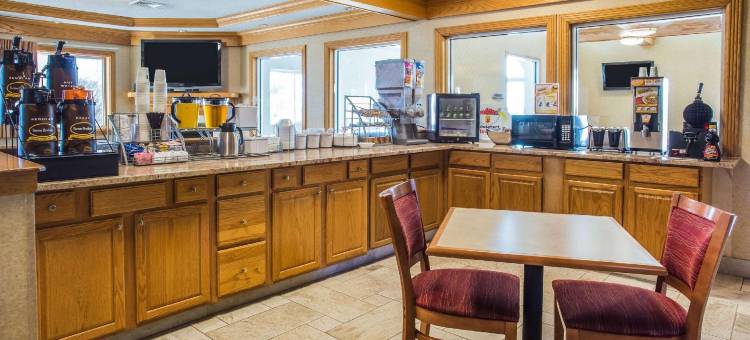 雷明顿温德姆速8酒店(Super 8 by Wyndham Remington)图片