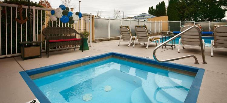 门罗贝斯特韦斯特酒店(Best Western Sky Valley Inn)图片