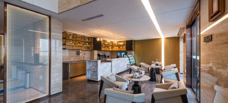 布德尔-哈米斯穆沙伊特(Boudl Khamis Mushait)图片