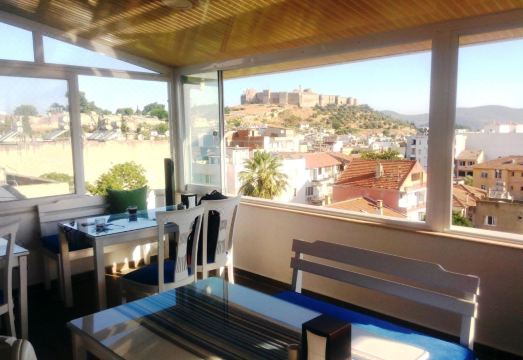 Urkmez Hotel Hotel Overview