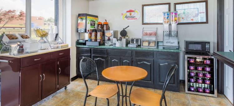 格林斯伯勒速8酒店(Super 8 by Wyndham Greensboro)图片