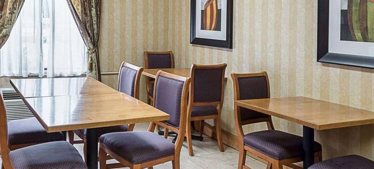 彼得斯堡舒适酒店，靠近李堡区域(Comfort Inn Petersburg Fort Lee Area)图片