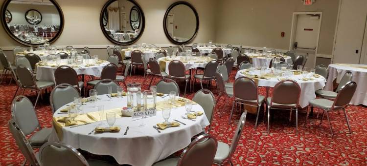 巴斯托华美达酒店(Ramada by Wyndham Barstow)图片