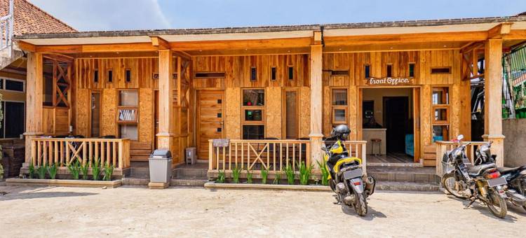 红多兹酒店-近奇威迪白色火山口(RedDoorz Near Kawah Putih Ciwidey)图片