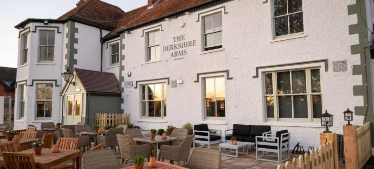 柏克郡阿姆斯晚安旅馆(The Berkshire Arms by Good Night Inns)图片