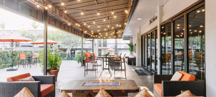 棕榈树花园酒店(Palm Garden Hotel)图片