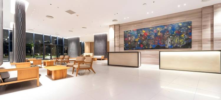 芽庄白带海滩迷迭香之家 - 海景公寓靠近金兰国际机场(Rosemary Home at Bai Dai Beach Nha Trang - Seaview Condo Near Int't Cam Ranh Airport)图片