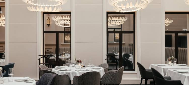 Cosmos Selection Saint-Petersburg Italyanskaya图片