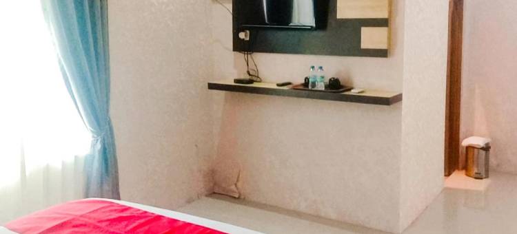 巴东班让穆罕默迪亚酒店红多兹伊斯兰教法(RedDoorz Syariah at Hotel Muhammadiah Padang Panjang)图片