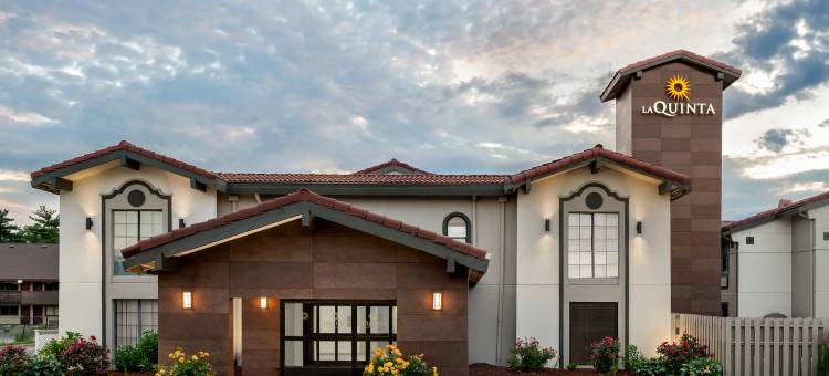 哥伦布机场区拉昆塔温德姆酒店(La Quinta Inn by Wyndham Columbus Airport Area)图片