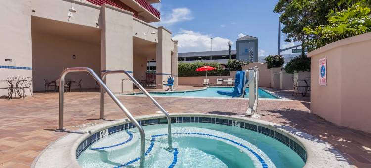 圣迭戈国家城市温德姆华美达酒店(Ramada by Wyndham San Diego National City)图片